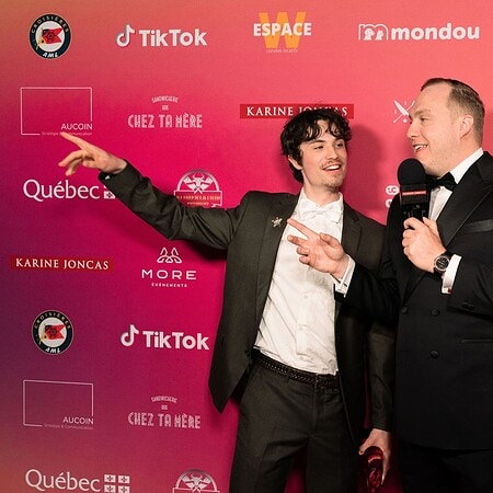 {"type":"elementor","siteurl":"https://info.policevalais.ch/wp-json/","elements":[{"id":"dbc3146","elType":"widget","isInner":false,"isLocked":false,"settings":{"carousel_name":"Carrousel d’images","carousel":[{"id":13218,"url":"https://info.policevalais.ch/wp-content/uploads/2025/12/Credit-Jacob-Mercier_1.jpg"},{"id":13216,"url":"https://info.policevalais.ch/wp-content/uploads/2025/12/Credit-Jacob-Mercier.jpg"},{"id":13214,"url":"https://info.policevalais.ch/wp-content/uploads/2025/12/Capture-video-Le-mal-est-deja-fait.jpg"},{"id":13212,"url":"https://info.policevalais.ch/wp-content/uploads/2025/12/Angelique_Labbadi.jpg"}],"slides_to_show":"2","display_condition_list":[{"display_condition_login_status":"subscriber","_id":"0b48a9d","display_condition_key":"role","display_condition_operator":"is","display_condition_operator_advanced_date":"less","display_condition_date":"17-12-2025","display_condition_day":"monday","display_condition_role":"subscriber","display_condition_browser":"chrome","display_condition_operating_system":"mac_os","display_condition_date_range":"17-12-2025 to 19-12-2025","display_condition_page":"","display_condition_post":"","display_condition_static_page":"home","display_condition_time_span_start":"10:00","display_condition_time_span_end":"11:00","display_condition_visitor_type":"new","display_condition_request_parameter_key":"","display_condition_request_parameter_value":"","display_condition_advanced_date":"17-12-2025","display_condition_geolocation":"","display_condition_acf_text_key":"","display_condition_acf_text_value":""}],"thumbnail_size":"thumbnail","thumbnail_custom_dimension":{"width":"","height":""},"slides_to_show_tablet":"","slides_to_show_mobile":"","slides_to_scroll":"","slides_to_scroll_tablet":"","slides_to_scroll_mobile":"","image_stretch":"no","navigation":"both","navigation_previous_icon":{"value":"","library":""},"navigation_next_icon":{"value":"","library":""},"link_to":"none","link":{"url":"","is_external":"","nofollow":"","custom_attributes":""},"open_lightbox":"default","caption_type":"","lazyload":"","autoplay":"yes","pause_on_hover":"yes","pause_on_interaction":"yes","autoplay_speed":5000,"infinite":"yes","effect":"slide","speed":500,"direction":"ltr","arrows_position":"inside","arrows_size":{"unit":"px","size":"","sizes":[]},"arrows_size_tablet":{"unit":"px","size":"","sizes":[]},"arrows_size_mobile":{"unit":"px","size":"","sizes":[]},"arrows_color":"","dots_position":"outside","dots_gap":{"unit":"px","size":"","sizes":[]},"dots_gap_tablet":{"unit":"px","size":"","sizes":[]},"dots_gap_mobile":{"unit":"px","size":"","sizes":[]},"dots_size":{"unit":"px","size":"","sizes":[]},"dots_size_tablet":{"unit":"px","size":"","sizes":[]},"dots_size_mobile":{"unit":"px","size":"","sizes":[]},"dots_inactive_color":"","dots_color":"","gallery_vertical_align":"","gallery_vertical_align_tablet":"","gallery_vertical_align_mobile":"","image_spacing":"","image_spacing_custom":{"unit":"px","size":20,"sizes":[]},"image_spacing_custom_tablet":{"unit":"px","size":"","sizes":[]},"image_spacing_custom_mobile":{"unit":"px","size":"","sizes":[]},"image_border_border":"","image_border_width":{"unit":"px","top":"","right":"","bottom":"","left":"","isLinked":true},"image_border_width_tablet":{"unit":"px","top":"","right":"","bottom":"","left":"","isLinked":true},"image_border_width_mobile":{"unit":"px","top":"","right":"","bottom":"","left":"","isLinked":true},"image_border_color":"","image_border_radius":{"unit":"px","top":"","right":"","bottom":"","left":"","isLinked":true},"image_border_radius_tablet":{"unit":"px","top":"","right":"","bottom":"","left":"","isLinked":true},"image_border_radius_mobile":{"unit":"px","top":"","right":"","bottom":"","left":"","isLinked":true},"caption_align":"center","caption_align_tablet":"","caption_align_mobile":"","caption_text_color":"","caption_typography_typography":"","caption_typography_font_family":"","caption_typography_font_size":{"unit":"px","size":"","sizes":[]},"caption_typography_font_size_tablet":{"unit":"px","size":"","sizes":[]},"caption_typography_font_size_mobile":{"unit":"px","size":"","sizes":[]},"caption_typography_font_weight":"","caption_typography_text_transform":"","caption_typography_font_style":"","caption_typography_text_decoration":"","caption_typography_line_height":{"unit":"px","size":"","sizes":[]},"caption_typography_line_height_tablet":{"unit":"em","size":"","sizes":[]},"caption_typography_line_height_mobile":{"unit":"em","size":"","sizes":[]},"caption_typography_letter_spacing":{"unit":"px","size":"","sizes":[]},"caption_typography_letter_spacing_tablet":{"unit":"px","size":"","sizes":[]},"caption_typography_letter_spacing_mobile":{"unit":"px","size":"","sizes":[]},"caption_typography_word_spacing":{"unit":"px","size":"","sizes":[]},"caption_typography_word_spacing_tablet":{"unit":"em","size":"","sizes":[]},"caption_typography_word_spacing_mobile":{"unit":"em","size":"","sizes":[]},"caption_shadow_text_shadow_type":"","caption_shadow_text_shadow":{"horizontal":0,"vertical":0,"blur":10,"color":"rgba(0,0,0,0.3)"},"caption_space":{"unit":"px","size":"","sizes":[]},"caption_space_tablet":{"unit":"px","size":"","sizes":[]},"caption_space_mobile":{"unit":"px","size":"","sizes":[]},"_title":"","_margin":{"unit":"px","top":"","right":"","bottom":"","left":"","isLinked":true},"_margin_tablet":{"unit":"px","top":"","right":"","bottom":"","left":"","isLinked":true},"_margin_mobile":{"unit":"px","top":"","right":"","bottom":"","left":"","isLinked":true},"_padding":{"unit":"px","top":"","right":"","bottom":"","left":"","isLinked":true},"_padding_tablet":{"unit":"px","top":"","right":"","bottom":"","left":"","isLinked":true},"_padding_mobile":{"unit":"px","top":"","right":"","bottom":"","left":"","isLinked":true},"_element_width":"","_element_width_tablet":"","_element_width_mobile":"","_element_custom_width":{"unit":"%","size":"","sizes":[]},"_element_custom_width_tablet":{"unit":"px","size":"","sizes":[]},"_element_custom_width_mobile":{"unit":"px","size":"","sizes":[]},"_grid_column":"","_grid_column_tablet":"","_grid_column_mobile":"","_grid_column_custom":"","_grid_column_custom_tablet":"","_grid_column_custom_mobile":"","_grid_row":"","_grid_row_tablet":"","_grid_row_mobile":"","_grid_row_custom":"","_grid_row_custom_tablet":"","_grid_row_custom_mobile":"","_element_vertical_align":"","_element_vertical_align_tablet":"","_element_vertical_align_mobile":"","_position":"","_offset_orientation_h":"start","_offset_x":{"unit":"px","size":0,"sizes":[]},"_offset_x_tablet":{"unit":"px","size":"","sizes":[]},"_offset_x_mobile":{"unit":"px","size":"","sizes":[]},"_offset_x_end":{"unit":"px","size":0,"sizes":[]},"_offset_x_end_tablet":{"unit":"px","size":"","sizes":[]},"_offset_x_end_mobile":{"unit":"px","size":"","sizes":[]},"_offset_orientation_v":"start","_offset_y":{"unit":"px","size":0,"sizes":[]},"_offset_y_tablet":{"unit":"px","size":"","sizes":[]},"_offset_y_mobile":{"unit":"px","size":"","sizes":[]},"_offset_y_end":{"unit":"px","size":0,"sizes":[]},"_offset_y_end_tablet":{"unit":"px","size":"","sizes":[]},"_offset_y_end_mobile":{"unit":"px","size":"","sizes":[]},"_z_index":"","_z_index_tablet":"","_z_index_mobile":"","_element_id":"","_css_classes":"","e_display_conditions":"","_element_cache":"","display_condition_enable":"","display_condition_to":"show","display_condition_relation":"and","display_condition_time_zone":"local","ppress_visibility":"everyone","ppress_membership_plans":"","ppress_user_roles":"","ppress_alternate_content":"nothing","ppress_custom_message":"This content is restricted!","motion_fx_motion_fx_scrolling":"","motion_fx_translateY_effect":"","motion_fx_translateY_direction":"","motion_fx_translateY_speed":{"unit":"px","size":4,"sizes":[]},"motion_fx_translateY_affectedRange":{"unit":"%","size":"","sizes":{"start":0,"end":100}},"motion_fx_translateX_effect":"","motion_fx_translateX_direction":"","motion_fx_translateX_speed":{"unit":"px","size":4,"sizes":[]},"motion_fx_translateX_affectedRange":{"unit":"%","size":"","sizes":{"start":0,"end":100}},"motion_fx_opacity_effect":"","motion_fx_opacity_direction":"out-in","motion_fx_opacity_level":{"unit":"px","size":10,"sizes":[]},"motion_fx_opacity_range":{"unit":"%","size":"","sizes":{"start":20,"end":80}},"motion_fx_blur_effect":"","motion_fx_blur_direction":"out-in","motion_fx_blur_level":{"unit":"px","size":7,"sizes":[]},"motion_fx_blur_range":{"unit":"%","size":"","sizes":{"start":20,"end":80}},"motion_fx_rotateZ_effect":"","motion_fx_rotateZ_direction":"","motion_fx_rotateZ_speed":{"unit":"px","size":1,"sizes":[]},"motion_fx_rotateZ_affectedRange":{"unit":"%","size":"","sizes":{"start":0,"end":100}},"motion_fx_scale_effect":"","motion_fx_scale_direction":"out-in","motion_fx_scale_speed":{"unit":"px","size":4,"sizes":[]},"motion_fx_scale_range":{"unit":"%","size":"","sizes":{"start":20,"end":80}},"motion_fx_transform_origin_x":"center","motion_fx_transform_origin_y":"center","motion_fx_devices":["desktop","tablet","mobile"],"motion_fx_range":"","motion_fx_motion_fx_mouse":"","motion_fx_mouseTrack_effect":"","motion_fx_mouseTrack_direction":"","motion_fx_mouseTrack_speed":{"unit":"px","size":1,"sizes":[]},"motion_fx_tilt_effect":"","motion_fx_tilt_direction":"","motion_fx_tilt_speed":{"unit":"px","size":4,"sizes":[]},"handle_motion_fx_asset_loading":"","sticky":"","sticky_on":["desktop","tablet","mobile"],"sticky_offset":0,"sticky_offset_tablet":"","sticky_offset_mobile":"","sticky_effects_offset":0,"sticky_effects_offset_tablet":"","sticky_effects_offset_mobile":"","sticky_anchor_link_offset":0,"sticky_anchor_link_offset_tablet":"","sticky_anchor_link_offset_mobile":"","sticky_parent":"","_animation":"","_animation_tablet":"","_animation_mobile":"","animation_duration":"","_animation_delay":"","_transform_rotate_popover":"","_transform_rotateZ_effect":{"unit":"px","size":"","sizes":[]},"_transform_rotateZ_effect_tablet":{"unit":"deg","size":"","sizes":[]},"_transform_rotateZ_effect_mobile":{"unit":"deg","size":"","sizes":[]},"_transform_rotate_3d":"","_transform_rotateX_effect":{"unit":"px","size":"","sizes":[]},"_transform_rotateX_effect_tablet":{"unit":"deg","size":"","sizes":[]},"_transform_rotateX_effect_mobile":{"unit":"deg","size":"","sizes":[]},"_transform_rotateY_effect":{"unit":"px","size":"","sizes":[]},"_transform_rotateY_effect_tablet":{"unit":"deg","size":"","sizes":[]},"_transform_rotateY_effect_mobile":{"unit":"deg","size":"","sizes":[]},"_transform_perspective_effect":{"unit":"px","size":"","sizes":[]},"_transform_perspective_effect_tablet":{"unit":"px","size":"","sizes":[]},"_transform_perspective_effect_mobile":{"unit":"px","size":"","sizes":[]},"_transform_translate_popover":"","_transform_translateX_effect":{"unit":"px","size":"","sizes":[]},"_transform_translateX_effect_tablet":{"unit":"px","size":"","sizes":[]},"_transform_translateX_effect_mobile":{"unit":"px","size":"","sizes":[]},"_transform_translateY_effect":{"unit":"px","size":"","sizes":[]},"_transform_translateY_effect_tablet":{"unit":"px","size":"","sizes":[]},"_transform_translateY_effect_mobile":{"unit":"px","size":"","sizes":[]},"_transform_scale_popover":"","_transform_keep_proportions":"yes","_transform_scale_effect":{"unit":"px","size":"","sizes":[]},"_transform_scale_effect_tablet":{"unit":"px","size":"","sizes":[]},"_transform_scale_effect_mobile":{"unit":"px","size":"","sizes":[]},"_transform_scaleX_effect":{"unit":"px","size":"","sizes":[]},"_transform_scaleX_effect_tablet":{"unit":"px","size":"","sizes":[]},"_transform_scaleX_effect_mobile":{"unit":"px","size":"","sizes":[]},"_transform_scaleY_effect":{"unit":"px","size":"","sizes":[]},"_transform_scaleY_effect_tablet":{"unit":"px","size":"","sizes":[]},"_transform_scaleY_effect_mobile":{"unit":"px","size":"","sizes":[]},"_transform_skew_popover":"","_transform_skewX_effect":{"unit":"px","size":"","sizes":[]},"_transform_skewX_effect_tablet":{"unit":"deg","size":"","sizes":[]},"_transform_skewX_effect_mobile":{"unit":"deg","size":"","sizes":[]},"_transform_skewY_effect":{"unit":"px","size":"","sizes":[]},"_transform_skewY_effect_tablet":{"unit":"deg","size":"","sizes":[]},"_transform_skewY_effect_mobile":{"unit":"deg","size":"","sizes":[]},"_transform_flipX_effect":"","_transform_flipY_effect":"","_transform_rotate_popover_hover":"","_transform_rotateZ_effect_hover":{"unit":"px","size":"","sizes":[]},"_transform_rotateZ_effect_hover_tablet":{"unit":"deg","size":"","sizes":[]},"_transform_rotateZ_effect_hover_mobile":{"unit":"deg","size":"","sizes":[]},"_transform_rotate_3d_hover":"","_transform_rotateX_effect_hover":{"unit":"px","size":"","sizes":[]},"_transform_rotateX_effect_hover_tablet":{"unit":"deg","size":"","sizes":[]},"_transform_rotateX_effect_hover_mobile":{"unit":"deg","size":"","sizes":[]},"_transform_rotateY_effect_hover":{"unit":"px","size":"","sizes":[]},"_transform_rotateY_effect_hover_tablet":{"unit":"deg","size":"","sizes":[]},"_transform_rotateY_effect_hover_mobile":{"unit":"deg","size":"","sizes":[]},"_transform_perspective_effect_hover":{"unit":"px","size":"","sizes":[]},"_transform_perspective_effect_hover_tablet":{"unit":"px","size":"","sizes":[]},"_transform_perspective_effect_hover_mobile":{"unit":"px","size":"","sizes":[]},"_transform_translate_popover_hover":"","_transform_translateX_effect_hover":{"unit":"px","size":"","sizes":[]},"_transform_translateX_effect_hover_tablet":{"unit":"px","size":"","sizes":[]},"_transform_translateX_effect_hover_mobile":{"unit":"px","size":"","sizes":[]},"_transform_translateY_effect_hover":{"unit":"px","size":"","sizes":[]},"_transform_translateY_effect_hover_tablet":{"unit":"px","size":"","sizes":[]},"_transform_translateY_effect_hover_mobile":{"unit":"px","size":"","sizes":[]},"_transform_scale_popover_hover":"","_transform_keep_proportions_hover":"yes","_transform_scale_effect_hover":{"unit":"px","size":"","sizes":[]},"_transform_scale_effect_hover_tablet":{"unit":"px","size":"","sizes":[]},"_transform_scale_effect_hover_mobile":{"unit":"px","size":"","sizes":[]},"_transform_scaleX_effect_hover":{"unit":"px","size":"","sizes":[]},"_transform_scaleX_effect_hover_tablet":{"unit":"px","size":"","sizes":[]},"_transform_scaleX_effect_hover_mobile":{"unit":"px","size":"","sizes":[]},"_transform_scaleY_effect_hover":{"unit":"px","size":"","sizes":[]},"_transform_scaleY_effect_hover_tablet":{"unit":"px","size":"","sizes":[]},"_transform_scaleY_effect_hover_mobile":{"unit":"px","size":"","sizes":[]},"_transform_skew_popover_hover":"","_transform_skewX_effect_hover":{"unit":"px","size":"","sizes":[]},"_transform_skewX_effect_hover_tablet":{"unit":"deg","size":"","sizes":[]},"_transform_skewX_effect_hover_mobile":{"unit":"deg","size":"","sizes":[]},"_transform_skewY_effect_hover":{"unit":"px","size":"","sizes":[]},"_transform_skewY_effect_hover_tablet":{"unit":"deg","size":"","sizes":[]},"_transform_skewY_effect_hover_mobile":{"unit":"deg","size":"","sizes":[]},"_transform_flipX_effect_hover":"","_transform_flipY_effect_hover":"","_transform_transition_hover":{"unit":"px","size":"","sizes":[]},"motion_fx_transform_x_anchor_point":"","motion_fx_transform_x_anchor_point_tablet":"","motion_fx_transform_x_anchor_point_mobile":"","motion_fx_transform_y_anchor_point":"","motion_fx_transform_y_anchor_point_tablet":"","motion_fx_transform_y_anchor_point_mobile":"","_background_background":"","_background_color":"","_background_color_stop":{"unit":"%","size":0,"sizes":[]},"_background_color_stop_tablet":{"unit":"%"},"_background_color_stop_mobile":{"unit":"%"},"_background_color_b":"#f2295b","_background_color_b_stop":{"unit":"%","size":100,"sizes":[]},"_background_color_b_stop_tablet":{"unit":"%"},"_background_color_b_stop_mobile":{"unit":"%"},"_background_gradient_type":"linear","_background_gradient_angle":{"unit":"deg","size":180,"sizes":[]},"_background_gradient_angle_tablet":{"unit":"deg"},"_background_gradient_angle_mobile":{"unit":"deg"},"_background_gradient_position":"center center","_background_gradient_position_tablet":"","_background_gradient_position_mobile":"","_background_image":{"url":"","id":"","size":""},"_background_image_tablet":{"url":"","id":"","size":""},"_background_image_mobile":{"url":"","id":"","size":""},"_background_position":"","_background_position_tablet":"","_background_position_mobile":"","_background_xpos":{"unit":"px","size":0,"sizes":[]},"_background_xpos_tablet":{"unit":"px","size":0,"sizes":[]},"_background_xpos_mobile":{"unit":"px","size":0,"sizes":[]},"_background_ypos":{"unit":"px","size":0,"sizes":[]},"_background_ypos_tablet":{"unit":"px","size":0,"sizes":[]},"_background_ypos_mobile":{"unit":"px","size":0,"sizes":[]},"_background_attachment":"","_background_repeat":"","_background_repeat_tablet":"","_background_repeat_mobile":"","_background_size":"","_background_size_tablet":"","_background_size_mobile":"","_background_bg_width":{"unit":"%","size":100,"sizes":[]},"_background_bg_width_tablet":{"unit":"px","size":"","sizes":[]},"_background_bg_width_mobile":{"unit":"px","size":"","sizes":[]},"_background_video_link":"","_background_video_start":"","_background_video_end":"","_background_play_once":"","_background_play_on_mobile":"","_background_privacy_mode":"","_background_video_fallback":{"url":"","id":"","size":""},"_background_slideshow_gallery":[],"_background_slideshow_loop":"yes","_background_slideshow_slide_duration":5000,"_background_slideshow_slide_transition":"fade","_background_slideshow_transition_duration":500,"_background_slideshow_background_size":"","_background_slideshow_background_size_tablet":"","_background_slideshow_background_size_mobile":"","_background_slideshow_background_position":"","_background_slideshow_background_position_tablet":"","_background_slideshow_background_position_mobile":"","_background_slideshow_lazyload":"","_background_slideshow_ken_burns":"","_background_slideshow_ken_burns_zoom_direction":"in","_background_hover_background":"","_background_hover_color":"","_background_hover_color_stop":{"unit":"%","size":0,"sizes":[]},"_background_hover_color_stop_tablet":{"unit":"%"},"_background_hover_color_stop_mobile":{"unit":"%"},"_background_hover_color_b":"#f2295b","_background_hover_color_b_stop":{"unit":"%","size":100,"sizes":[]},"_background_hover_color_b_stop_tablet":{"unit":"%"},"_background_hover_color_b_stop_mobile":{"unit":"%"},"_background_hover_gradient_type":"linear","_background_hover_gradient_angle":{"unit":"deg","size":180,"sizes":[]},"_background_hover_gradient_angle_tablet":{"unit":"deg"},"_background_hover_gradient_angle_mobile":{"unit":"deg"},"_background_hover_gradient_position":"center center","_background_hover_gradient_position_tablet":"","_background_hover_gradient_position_mobile":"","_background_hover_image":{"url":"","id":"","size":""},"_background_hover_image_tablet":{"url":"","id":"","size":""},"_background_hover_image_mobile":{"url":"","id":"","size":""},"_background_hover_position":"","_background_hover_position_tablet":"","_background_hover_position_mobile":"","_background_hover_xpos":{"unit":"px","size":0,"sizes":[]},"_background_hover_xpos_tablet":{"unit":"px","size":0,"sizes":[]},"_background_hover_xpos_mobile":{"unit":"px","size":0,"sizes":[]},"_background_hover_ypos":{"unit":"px","size":0,"sizes":[]},"_background_hover_ypos_tablet":{"unit":"px","size":0,"sizes":[]},"_background_hover_ypos_mobile":{"unit":"px","size":0,"sizes":[]},"_background_hover_attachment":"","_background_hover_repeat":"","_background_hover_repeat_tablet":"","_background_hover_repeat_mobile":"","_background_hover_size":"","_background_hover_size_tablet":"","_background_hover_size_mobile":"","_background_hover_bg_width":{"unit":"%","size":100,"sizes":[]},"_background_hover_bg_width_tablet":{"unit":"px","size":"","sizes":[]},"_background_hover_bg_width_mobile":{"unit":"px","size":"","sizes":[]},"_background_hover_video_link":"","_background_hover_video_start":"","_background_hover_video_end":"","_background_hover_play_once":"","_background_hover_play_on_mobile":"","_background_hover_privacy_mode":"","_background_hover_video_fallback":{"url":"","id":"","size":""},"_background_hover_slideshow_gallery":[],"_background_hover_slideshow_loop":"yes","_background_hover_slideshow_slide_duration":5000,"_background_hover_slideshow_slide_transition":"fade","_background_hover_slideshow_transition_duration":500,"_background_hover_slideshow_background_size":"","_background_hover_slideshow_background_size_tablet":"","_background_hover_slideshow_background_size_mobile":"","_background_hover_slideshow_background_position":"","_background_hover_slideshow_background_position_tablet":"","_background_hover_slideshow_background_position_mobile":"","_background_hover_slideshow_lazyload":"","_background_hover_slideshow_ken_burns":"","_background_hover_slideshow_ken_burns_zoom_direction":"in","_background_hover_transition":{"unit":"px","size":"","sizes":[]},"_border_border":"","_border_width":{"unit":"px","top":"","right":"","bottom":"","left":"","isLinked":true},"_border_width_tablet":{"unit":"px","top":"","right":"","bottom":"","left":"","isLinked":true},"_border_width_mobile":{"unit":"px","top":"","right":"","bottom":"","left":"","isLinked":true},"_border_color":"","_border_radius":{"unit":"px","top":"","right":"","bottom":"","left":"","isLinked":true},"_border_radius_tablet":{"unit":"px","top":"","right":"","bottom":"","left":"","isLinked":true},"_border_radius_mobile":{"unit":"px","top":"","right":"","bottom":"","left":"","isLinked":true},"_box_shadow_box_shadow_type":"","_box_shadow_box_shadow":{"horizontal":0,"vertical":0,"blur":10,"spread":0,"color":"rgba(0,0,0,0.5)"},"_box_shadow_box_shadow_position":" ","_border_hover_border":"","_border_hover_width":{"unit":"px","top":"","right":"","bottom":"","left":"","isLinked":true},"_border_hover_width_tablet":{"unit":"px","top":"","right":"","bottom":"","left":"","isLinked":true},"_border_hover_width_mobile":{"unit":"px","top":"","right":"","bottom":"","left":"","isLinked":true},"_border_hover_color":"","_border_radius_hover":{"unit":"px","top":"","right":"","bottom":"","left":"","isLinked":true},"_border_radius_hover_tablet":{"unit":"px","top":"","right":"","bottom":"","left":"","isLinked":true},"_border_radius_hover_mobile":{"unit":"px","top":"","right":"","bottom":"","left":"","isLinked":true},"_box_shadow_hover_box_shadow_type":"","_box_shadow_hover_box_shadow":{"horizontal":0,"vertical":0,"blur":10,"spread":0,"color":"rgba(0,0,0,0.5)"},"_box_shadow_hover_box_shadow_position":" ","_border_hover_transition":{"unit":"px","size":"","sizes":[]},"_mask_switch":"","_mask_shape":"circle","_mask_image":{"url":"","id":"","size":""},"_mask_image_tablet":{"url":"","id":"","size":""},"_mask_image_mobile":{"url":"","id":"","size":""},"_mask_size":"contain","_mask_size_tablet":"","_mask_size_mobile":"","_mask_size_scale":{"unit":"%","size":100,"sizes":[]},"_mask_size_scale_tablet":{"unit":"px","size":"","sizes":[]},"_mask_size_scale_mobile":{"unit":"px","size":"","sizes":[]},"_mask_position":"center center","_mask_position_tablet":"","_mask_position_mobile":"","_mask_position_x":{"unit":"%","size":0,"sizes":[]},"_mask_position_x_tablet":{"unit":"px","size":"","sizes":[]},"_mask_position_x_mobile":{"unit":"px","size":"","sizes":[]},"_mask_position_y":{"unit":"%","size":0,"sizes":[]},"_mask_position_y_tablet":{"unit":"px","size":"","sizes":[]},"_mask_position_y_mobile":{"unit":"px","size":"","sizes":[]},"_mask_repeat":"no-repeat","_mask_repeat_tablet":"","_mask_repeat_mobile":"","hide_desktop":"","hide_tablet":"","hide_mobile":"","_attributes":"","custom_css":""},"defaultEditSettings":{"defaultEditRoute":"content"},"elements":[],"widgetType":"image-carousel","htmlCache":"\t\t\n\t\t\t\t\t\t\t\n\t\t\t\n\t\t\t\t\t\t\t\t\t\t\t\n\t\t\t\t\t\t\t\t\t\t\t\t\n\t\t\t\t\t\t\t\t\t\t\t\n\t\t\t\t\t\n\t\t\t\t\t\t\t\t\t\t\t\n\t\t\t\t\n\t\t\t\t\t\t\t\t\t\n\t\t\t\t\t\t\t\t\t\n\t\t\t\t\t\t\n\t\t","editSettings":{"defaultEditRoute":"content","panel":{"activeTab":"content","activeSection":"section_image_carousel"}}}]}